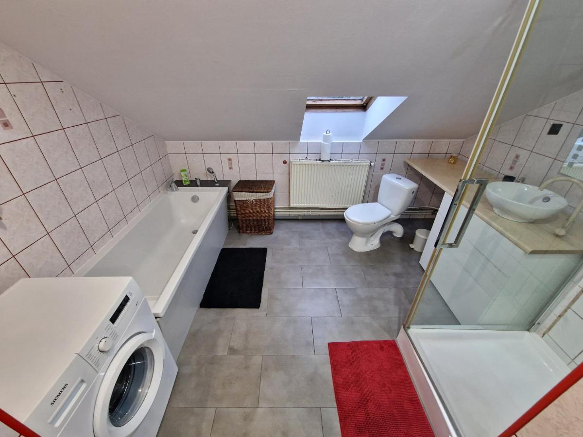 Przestronny Apartament +Silownia Бытом Экстерьер фото